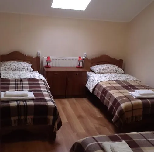 City Hostel بيت شباب *