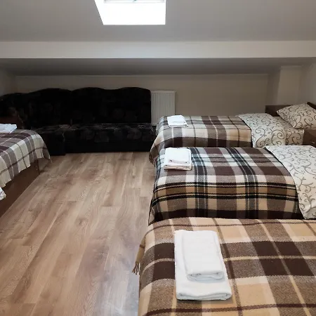 City Hostel Auberge de jeunesse *